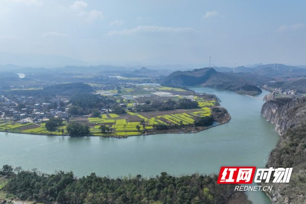 2024年3月2日,湖南省永州市江华瑶族自治县沱江镇羊古车村,碧绿的潇水