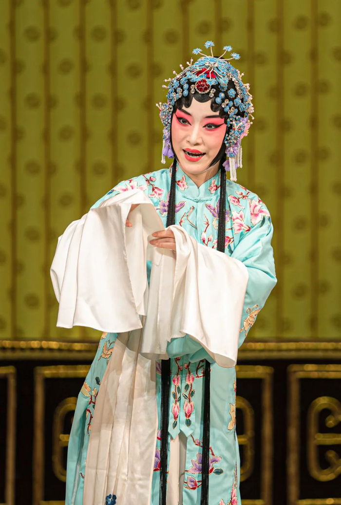 跟着镜头看大戏难得的黄派春秋配和宝藏青衣