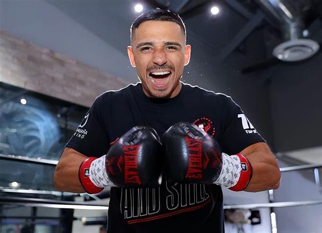 正在悄然成为墨西哥的拳击明星|路易斯|阿尔贝托|洛佩兹_新浪新闻