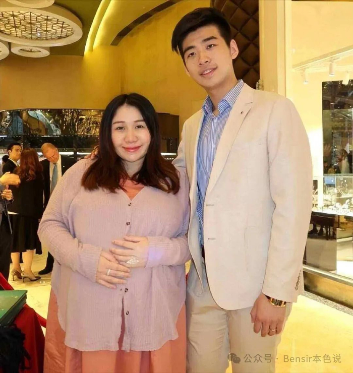 何超云庆生消防员男友全程隐身又是因为被嘲软饭男破大防