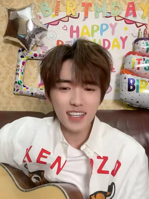 宋亚轩二十岁生日直播20240304完整版