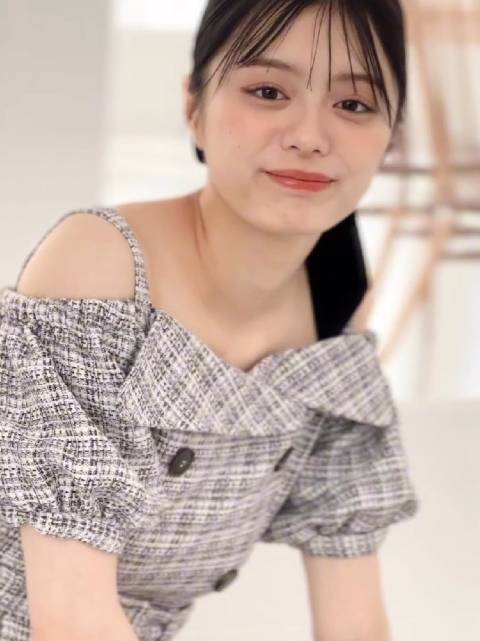 绀野彩夏さんが着る09nmille春コレクション79