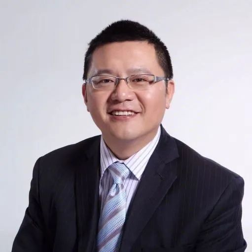 其中,饿了么董事长由本地生活集团cto吴泽明接任,ceo由蜂鸟配送负责人