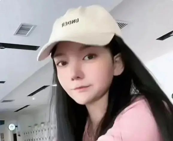 家喻户晓的美女童星22岁突患罕见脑瘤已开颅别学我