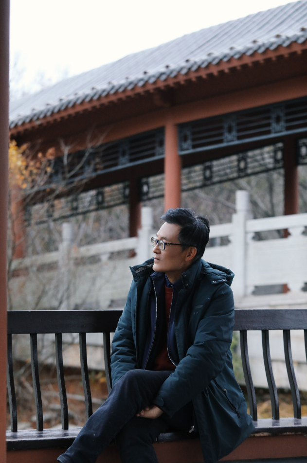 作家闫真携手00后芒果新生郑方一解锁心灵疗愈之旅|0