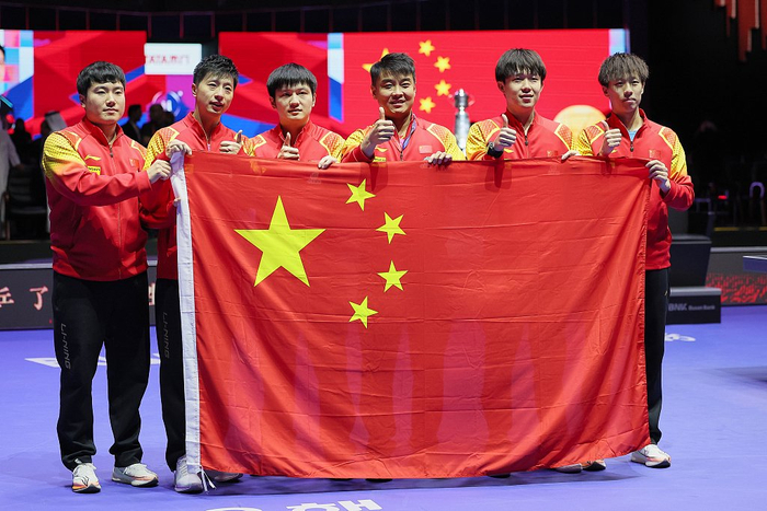 国乒刚刚拿下世乒赛团体赛冠军。