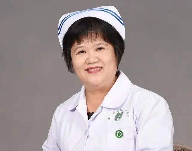 杜丽群 广西壮族自治区南宁市第四人民医院艾滋病科护士长