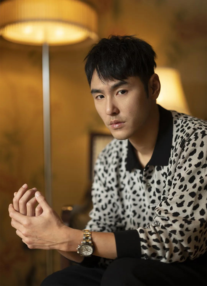 ▲经历了巅峰与低谷后，阮经天对表演对自己，都有了全新的认识。新京报记者 郭延冰 摄