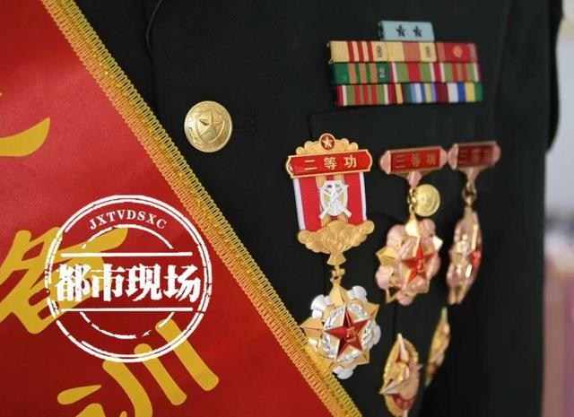 光荣!荣立二等功,喜报送到武警家