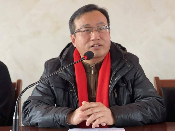 百日誓师同逐梦烟台八中毕业班举行中考百日誓师大会