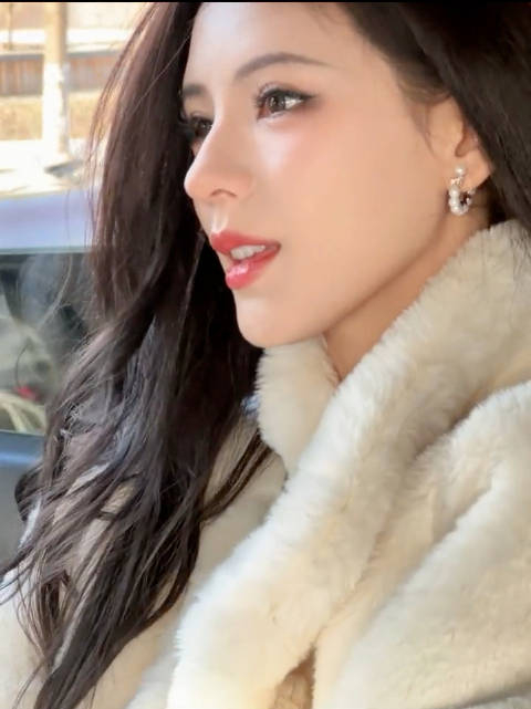 张予曦这个侧颜! 网友:她不属于你们娱乐圈 她属于我们小说圈