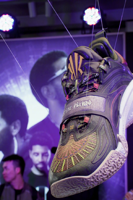 家"配色大家已经非常熟悉了,接下来的几个月里将陆续迎来包括"sneaker