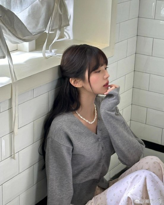 张元英ins更新的图,扑面而来的少女感!
