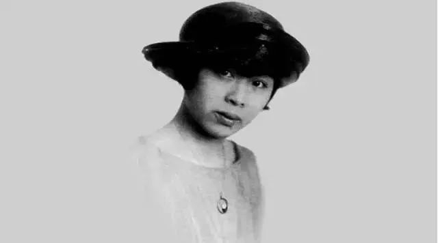 徐志摩一生纠缠的3个女人揭开了成年人恋爱最现实的一面