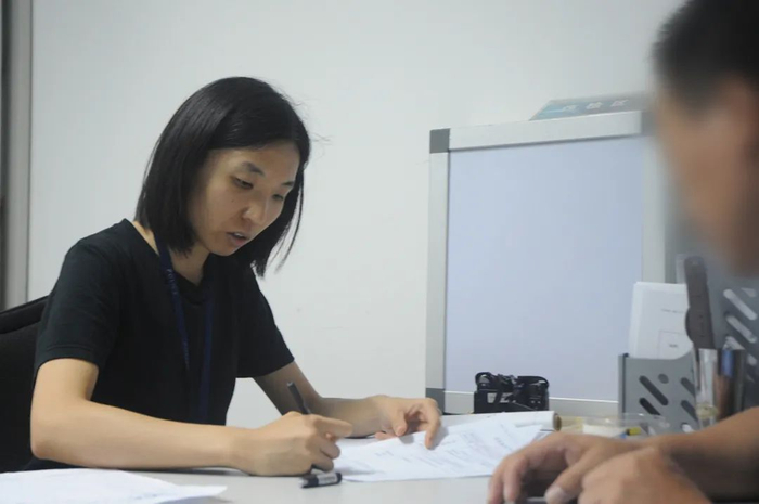 这位女法医,跟你想象的不太一样……|李燕_新浪新闻