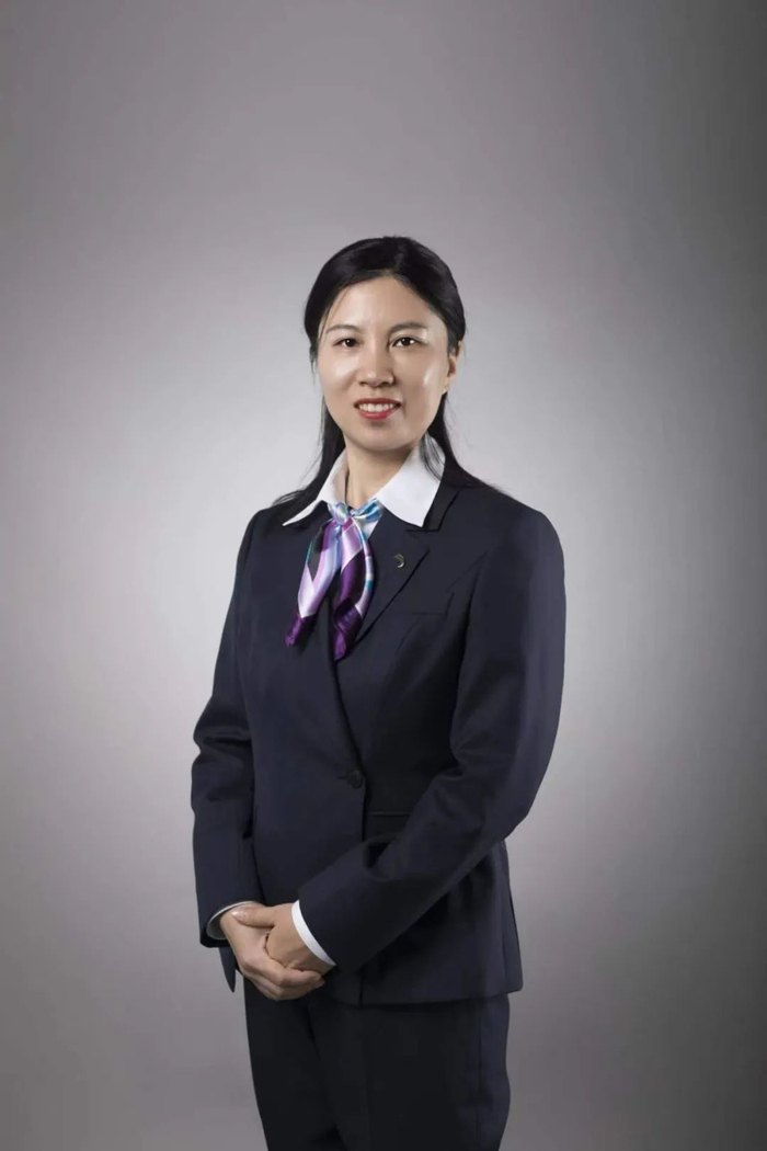 霞李获奖感言:作为教育者,我深知责任重大.