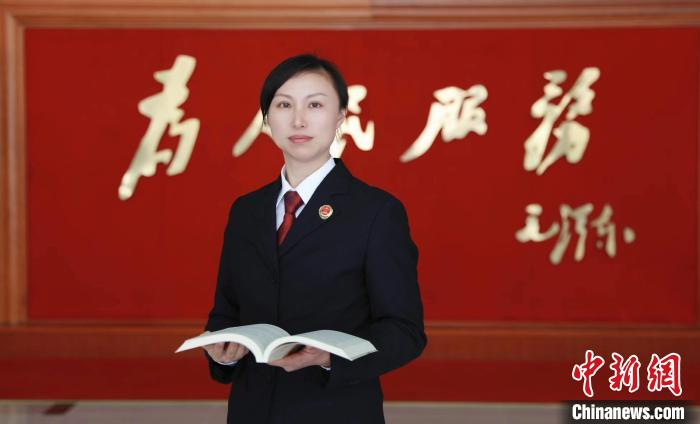 广西女检察官用"她力量"守护未成年人|未成年人|广西|柳州市_新浪新闻