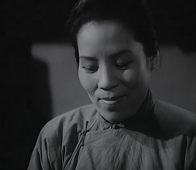 此外,她在《塞上风云》 ,《恋爱之道》,《女司机》,《李时珍》等电影