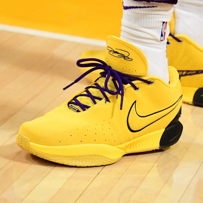 班亚|贾克森|湖人_新浪新闻