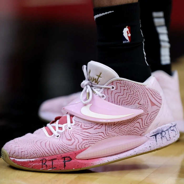 davidjdow/kentsmithphoto/gwephoto/meganbriggsphoto/suns/laker