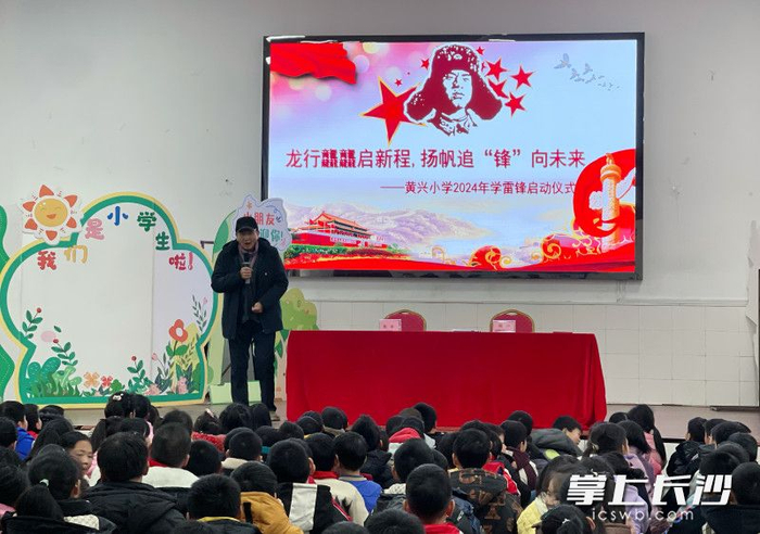 还进一步活跃和丰富农村文化生活,逐渐成为当地留守儿童的"精神家园"