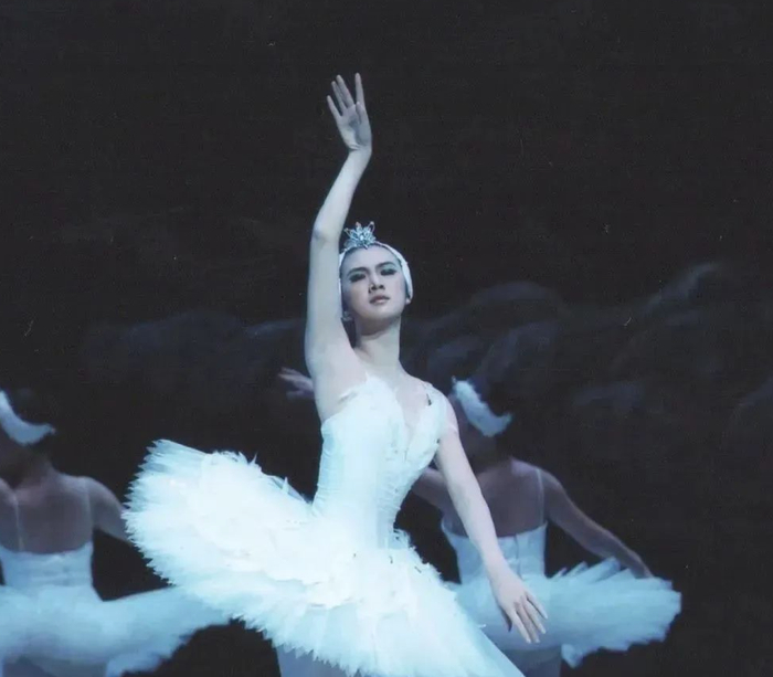 华为那么大,容不下姚安娜|任正非|孟晚舟|陈飞宇_新浪新闻