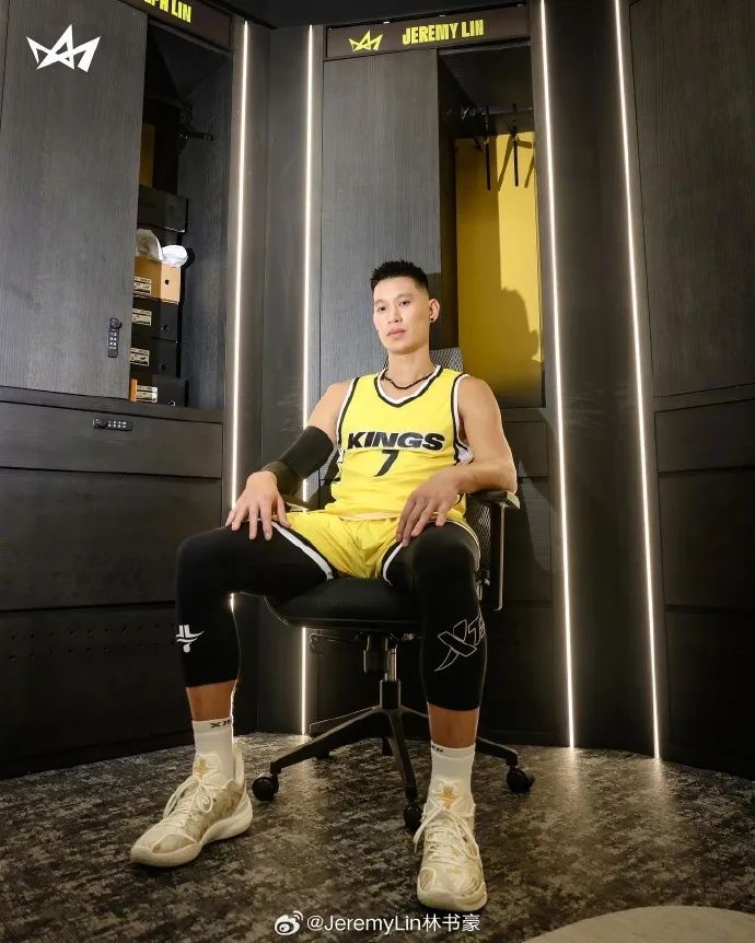 他可以向周杰伦取经了.|cba|林书豪|周杰伦_新浪新闻
