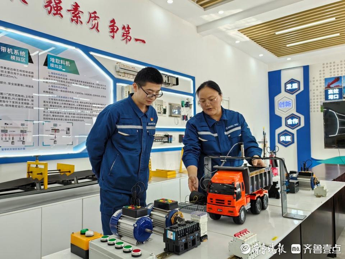 山东港口日照港商玉霞传承匠心精神争当创新先锋