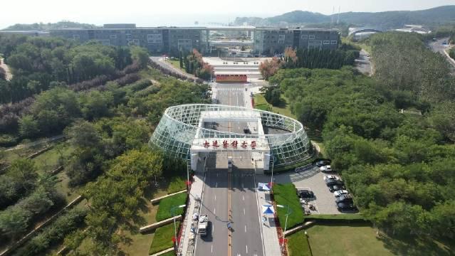 大连医科大学艺术学院图片