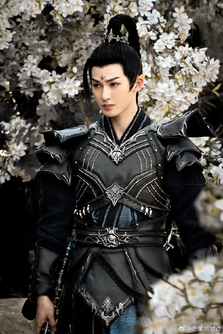 朱正廷《烈焰》逆天而行遗世独立的霸气……|烈焰|朱正廷|爱奇艺_新浪