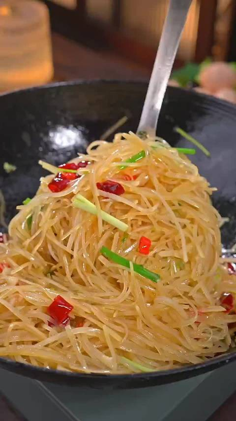 百吃不腻的酸辣土豆丝做法简单