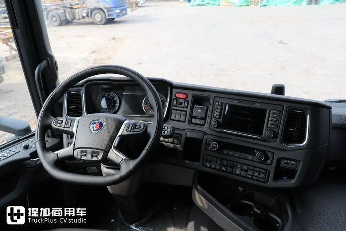 斯堪尼亚再次被国产几乎100复刻又一国产卡车神车曝光