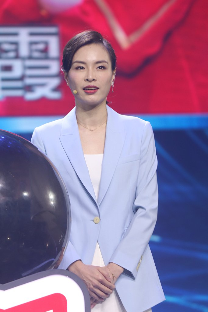 她力量奥运五金王吴敏霞坚定做自己就是女性精神