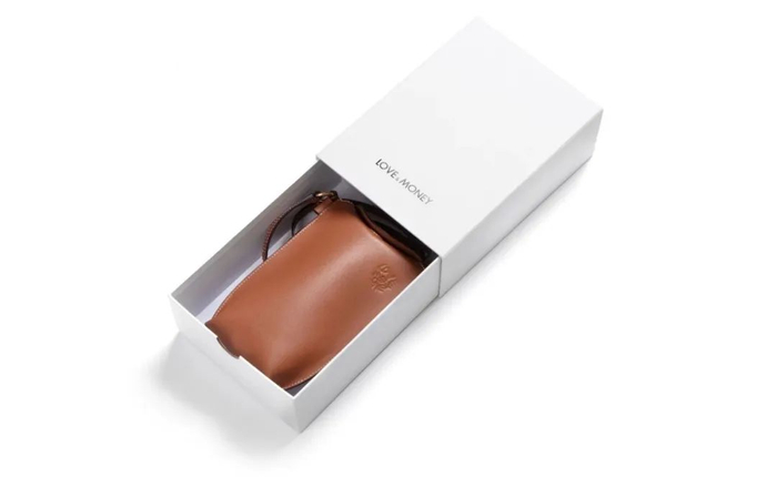 love&money纯牛皮精品小包原价518元现仅需399元!点击图