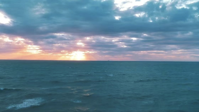 我站在深渊旁,所幸未曾坠落|海南|邢子凯|幼儿园_新浪新闻