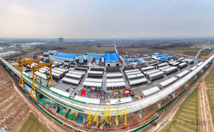 今年,济滨高铁建设以架梁为主线,四电,站房工程全面开工建设,三电