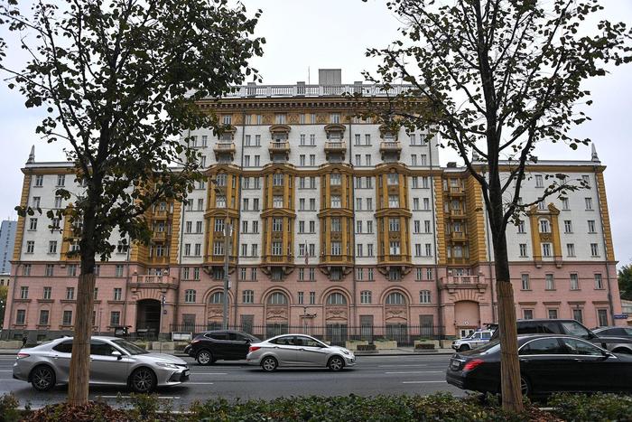 美国驻俄罗斯莫斯科大使馆的建筑/资料图 图自视觉中国