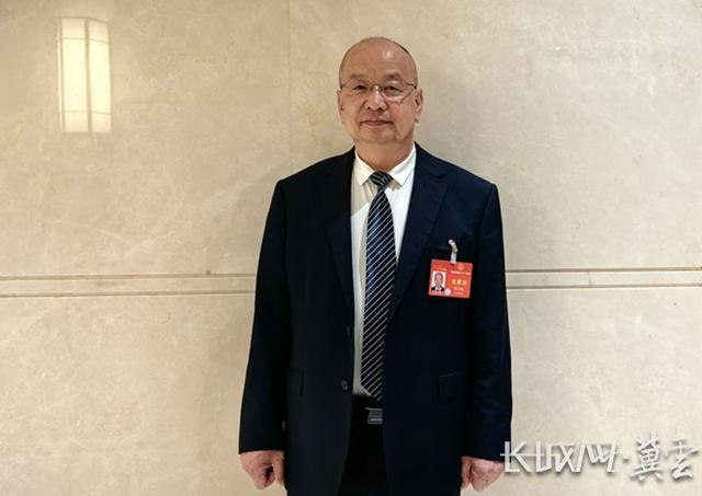 "全国人大代表,河北省衡水市饶阳县端午村党支部书记郑志辉介绍,如今