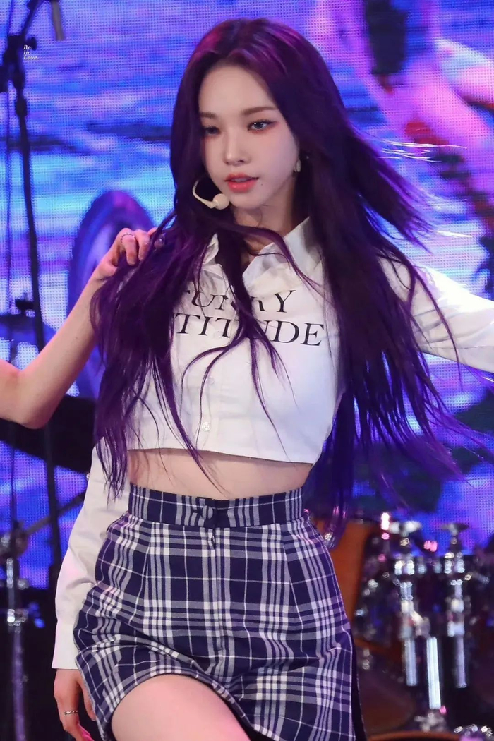 究竟这些热门五代女团里谁能登顶,还存在无限的可能(目前来看,new