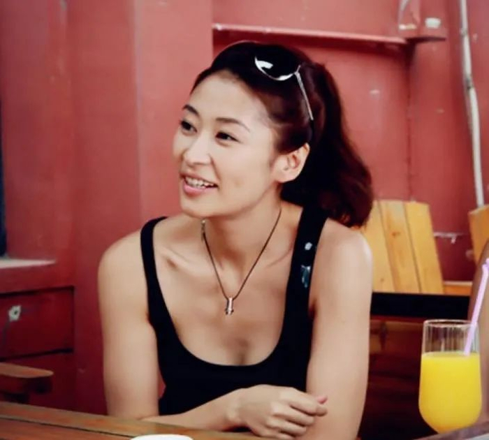 从羡慕她,到成为她,梁静以《烟火人家》打开亲情的最佳可能