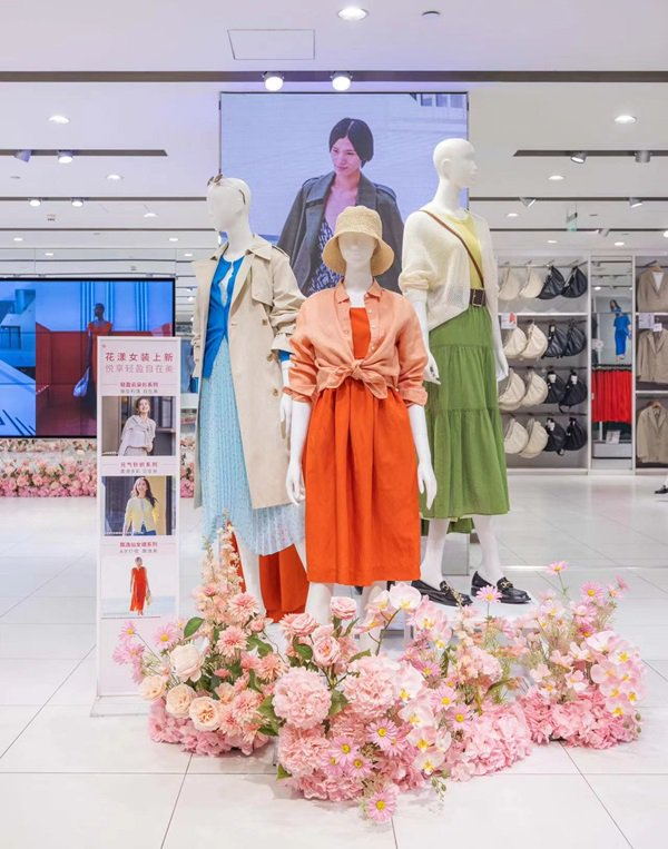 三八妇女节催热她经济带来春季第一波消费热潮