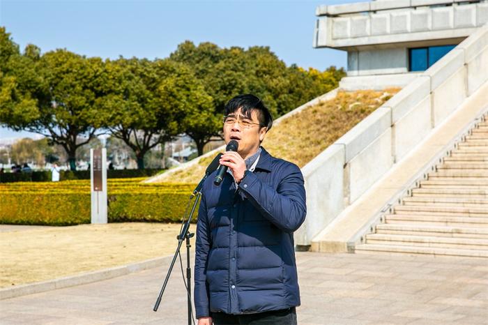 新海实验中学董大溧图片