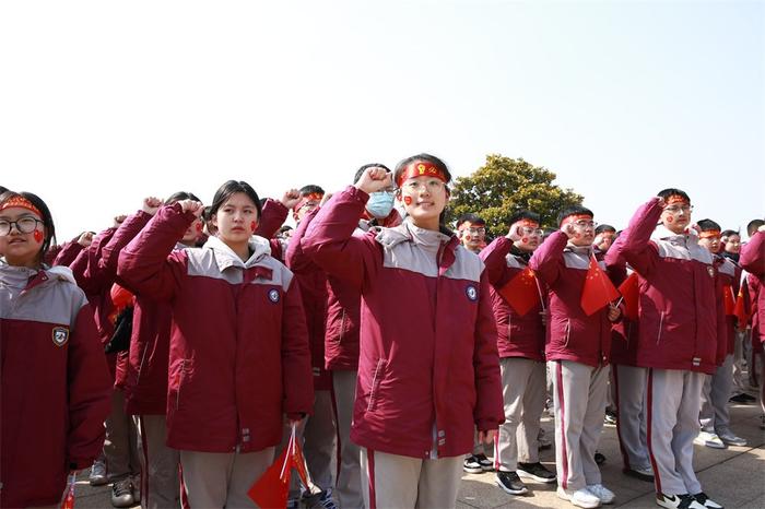 新海实验中学董大溧图片