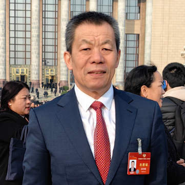 两会建言张华俊委员探索公共文化设施社会化运营新模式