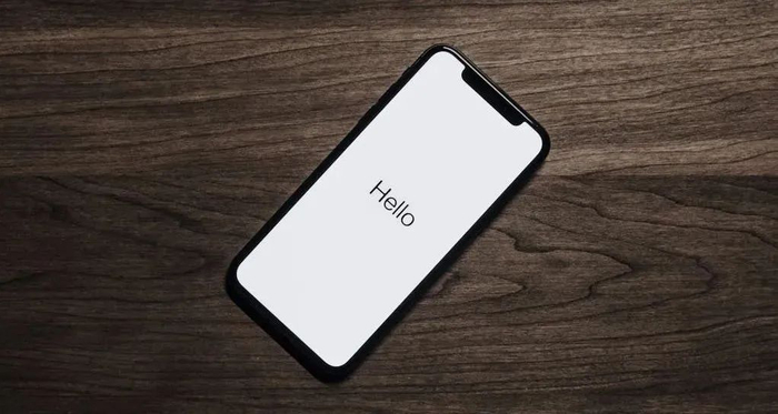 作者:张睿 编辑:康晓乔布斯已死.2011年,乔布斯死去的是他的肉身.