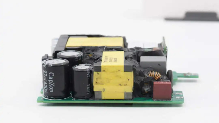 拆解报告:三星100w氮化镓充电器|充电器|氮化|焊接_新浪新闻