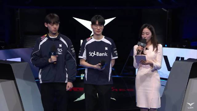 q今天是teddy选手达成了lck600场出场的记录