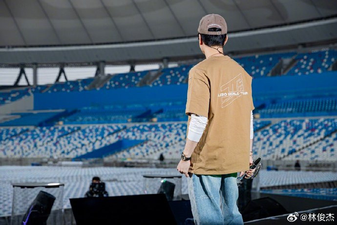 林俊杰也发烧了吗……|林俊杰|演唱会|哆啦a梦_新浪新闻