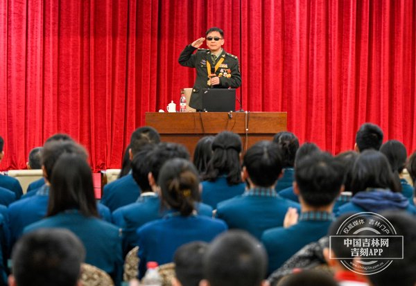 吉林外国语大学刘荣升结合自身军旅生涯