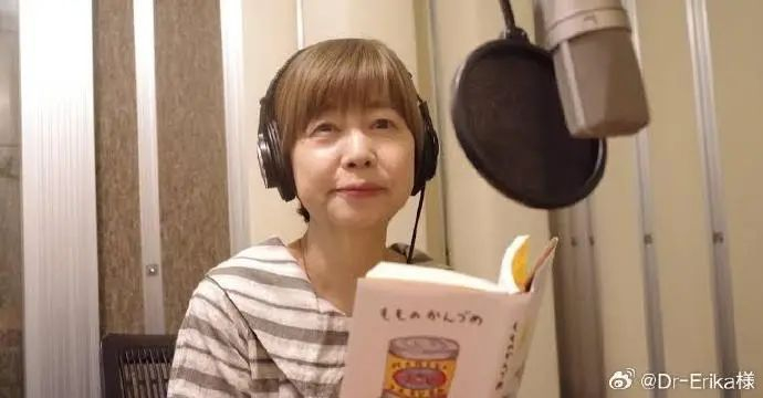 除了小丸子,tarako还曾为《犬夜叉》的云母,《全职猎人》的旋律